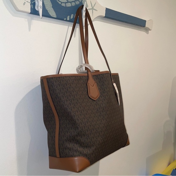 NWT MICHAEL Michael Kors EVA Large Signature Logo Stripe Tote Bag MK - Picture 9 of 16